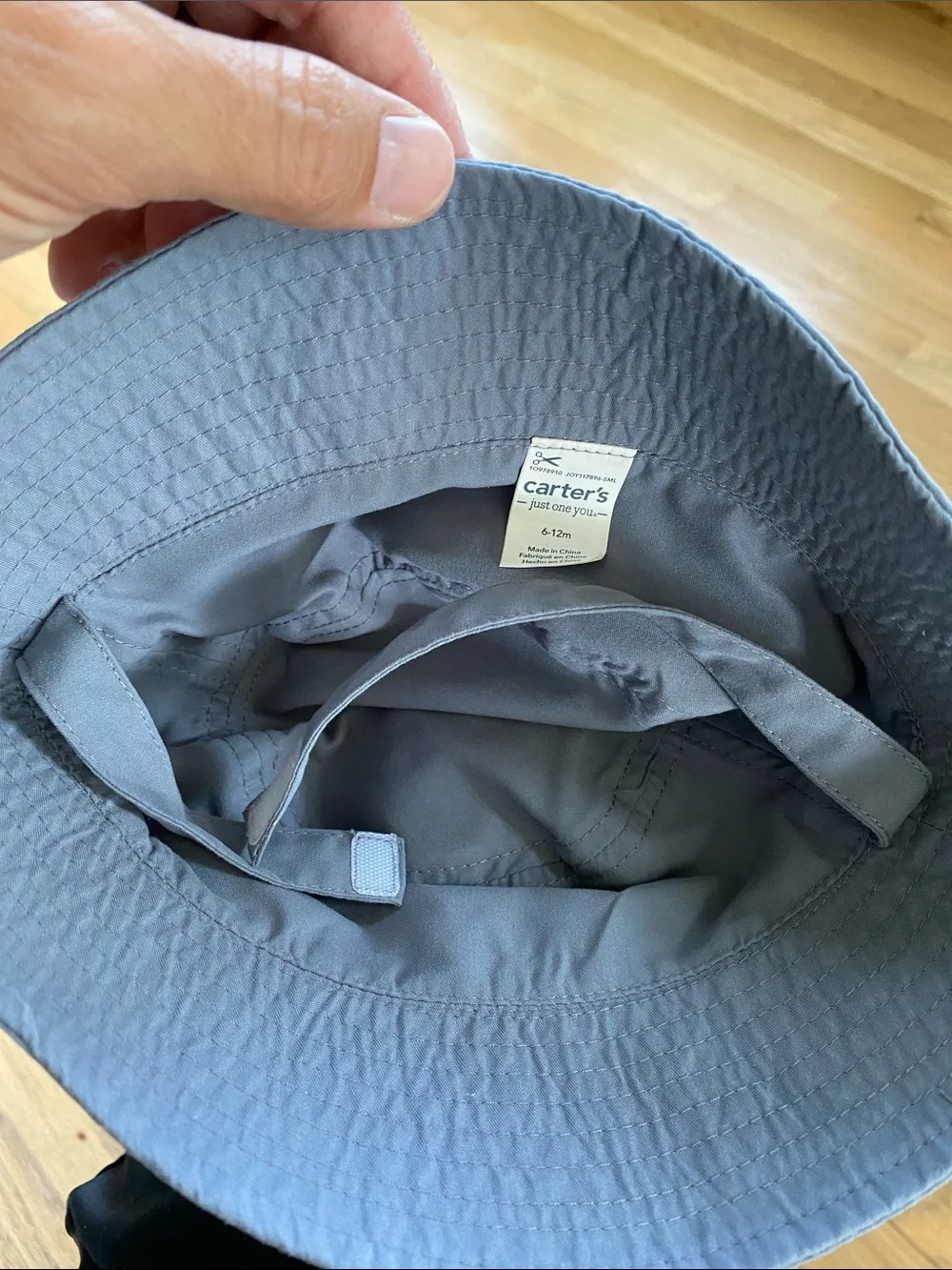 Carter’s 6-12m Kids Shark Bucket Hat in Gray with Peach Accent